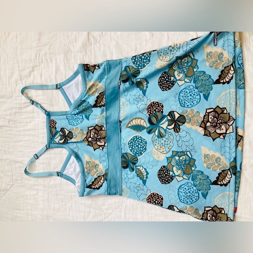North Face VaporWick Mira Kari Built In Bra Tank Top Blue Floral M - Picture 7 of 8